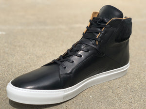 HIGH TOP SNEAKER